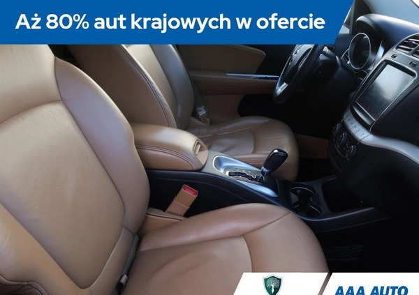 Fiat Freemont cena 48000 przebieg: 209926, rok produkcji 2014 z Czeladź małe 326